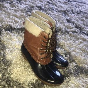 Fur lined duck boots